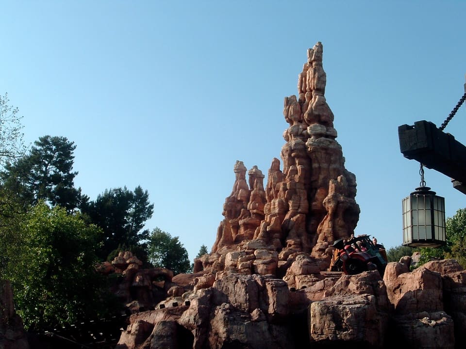 Big Thunder Mountain Railroad — Custom mine train, Disneyland