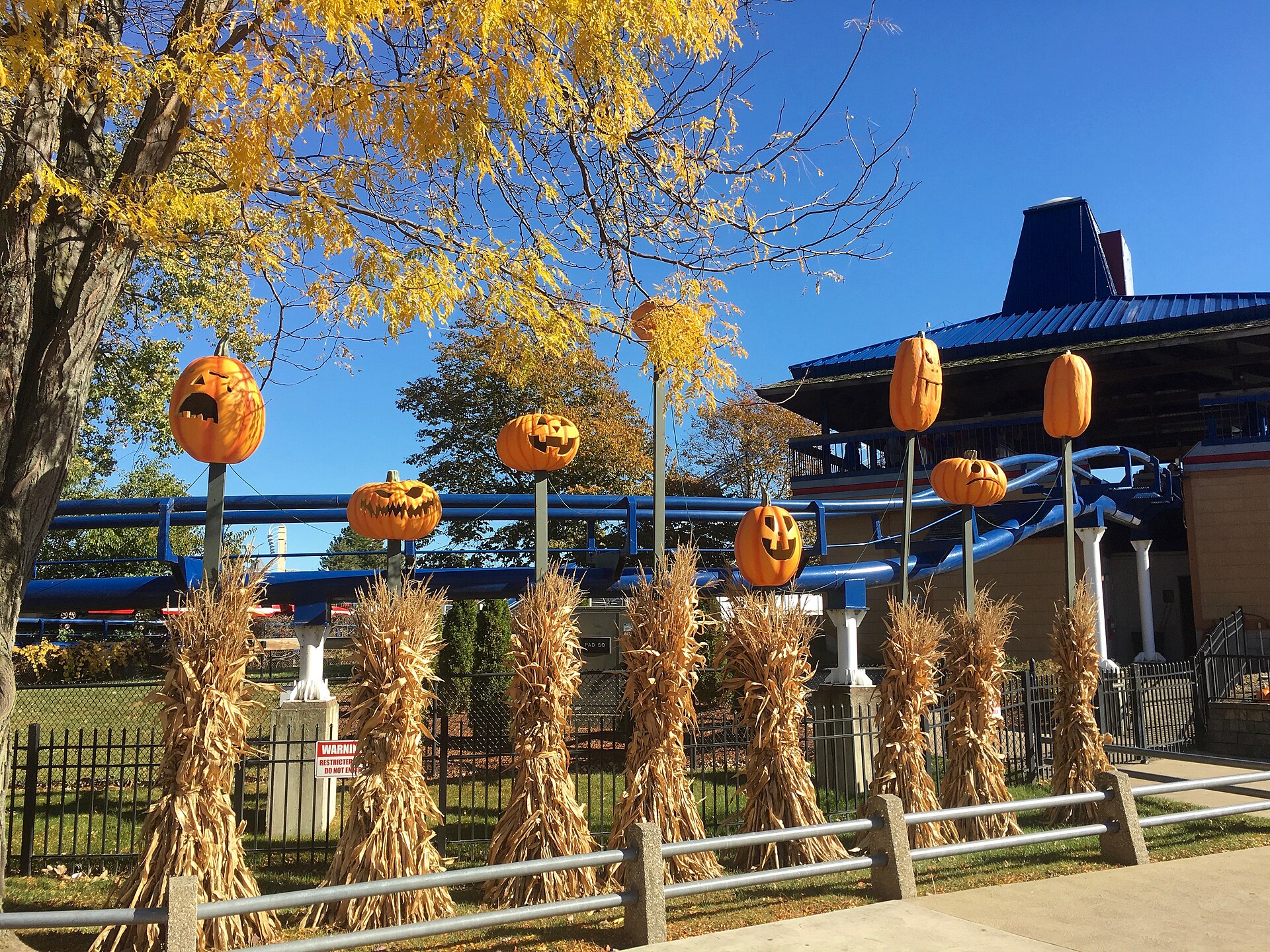 Corkscrew — Corkscrew with vertical loop, Cedar Point