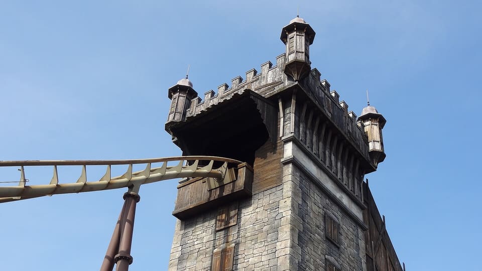 De Vliegende Hollander — Water coaster with dark-ride section, Efteling