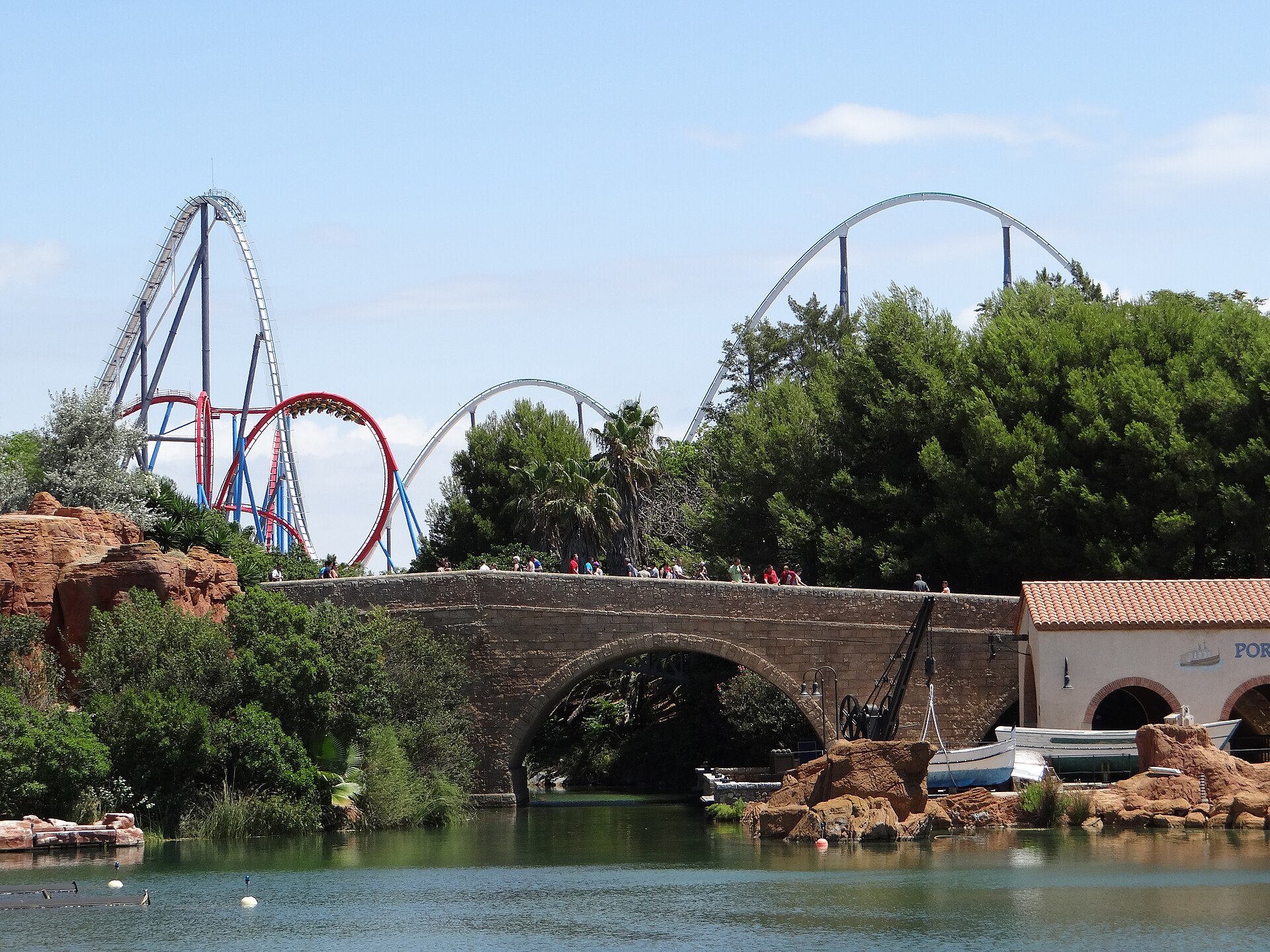Dragon Khan — Sitting Looping Coaster, PortAventura Park