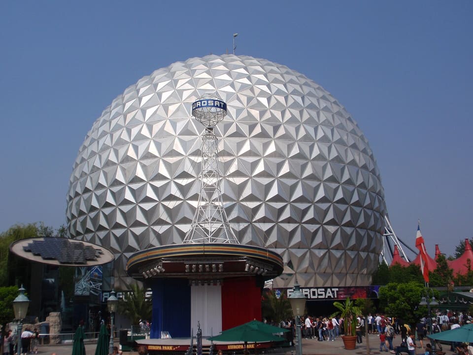 Eurosat (original) — Indoor coaster in geodesic sphere, Europa-Park