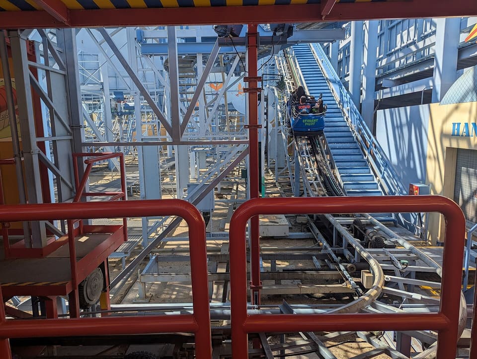 Goofy's Sky School — Wild Mouse coaster, Disney California Adventure