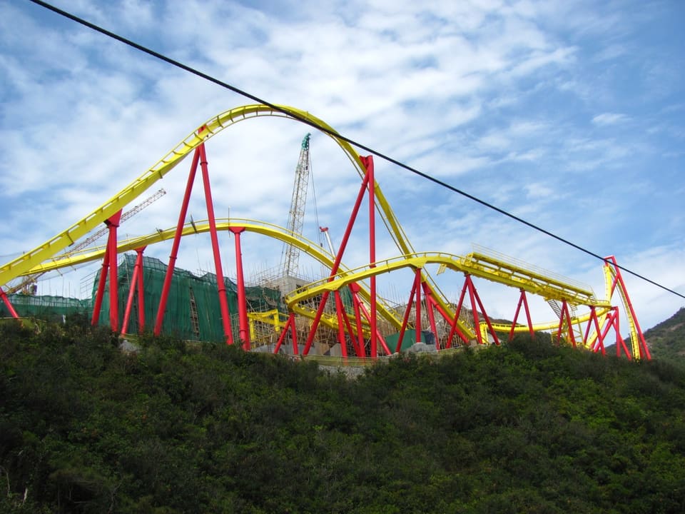 Hair Raiser — Floorless Coaster, Ocean Park