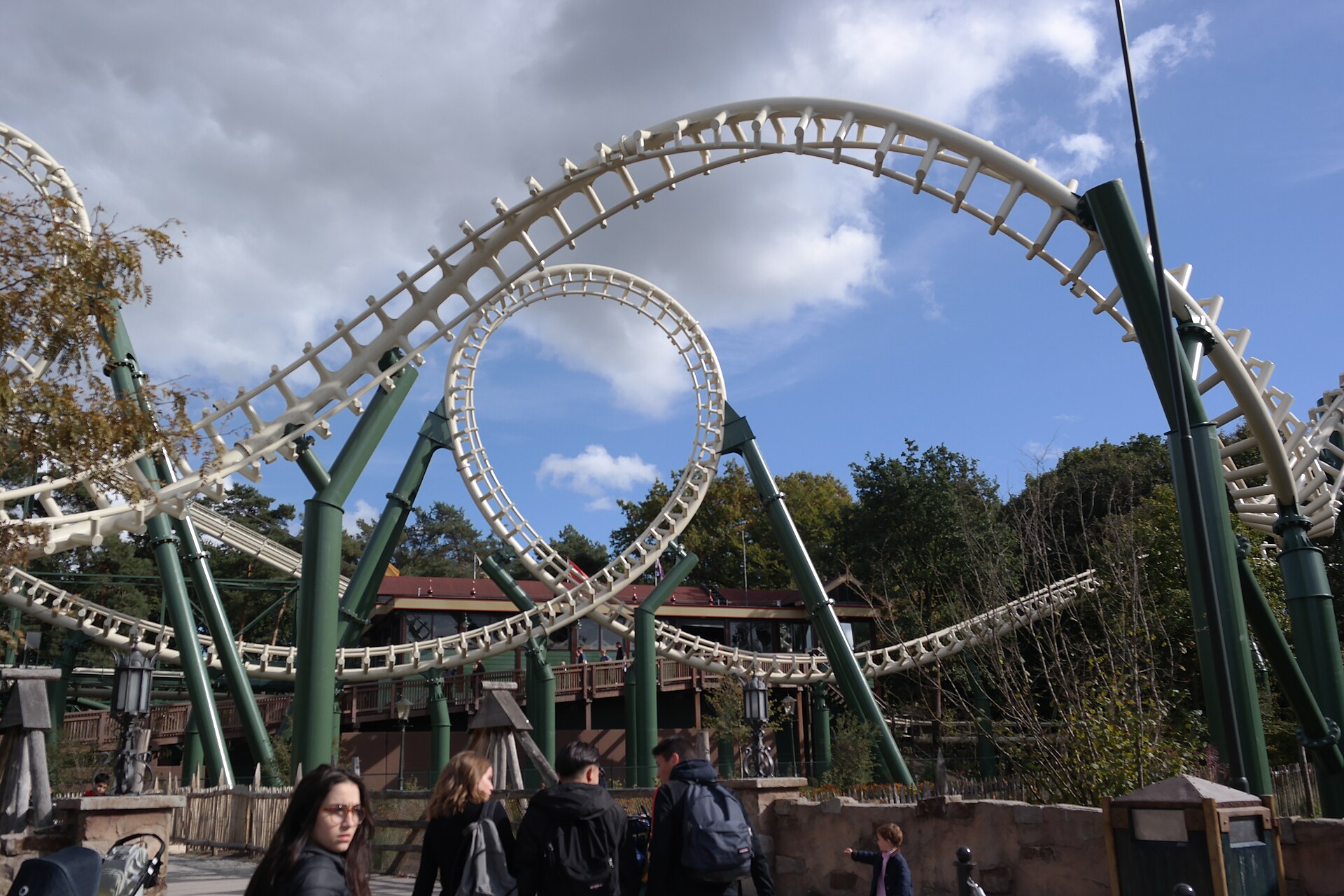 Python — MK-1200 Double Loop Corkscrew, Efteling