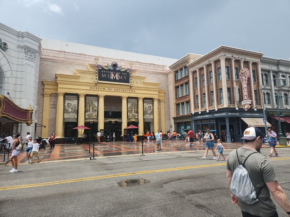 Revenge of the Mummy — Custom indoor launch coaster, Universal Studios Florida
