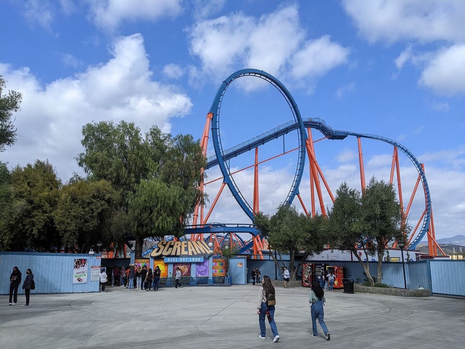 Scream! — Floorless Coaster, Six Flags Magic Mountain