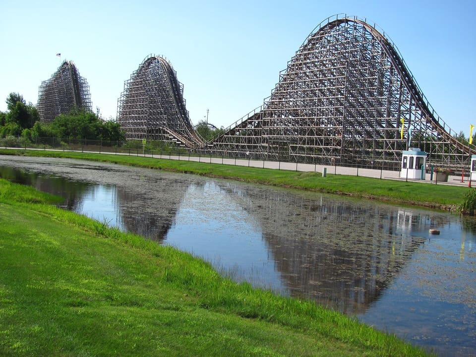 Shivering Timbers — Wood Coaster, Michigan's Adventure