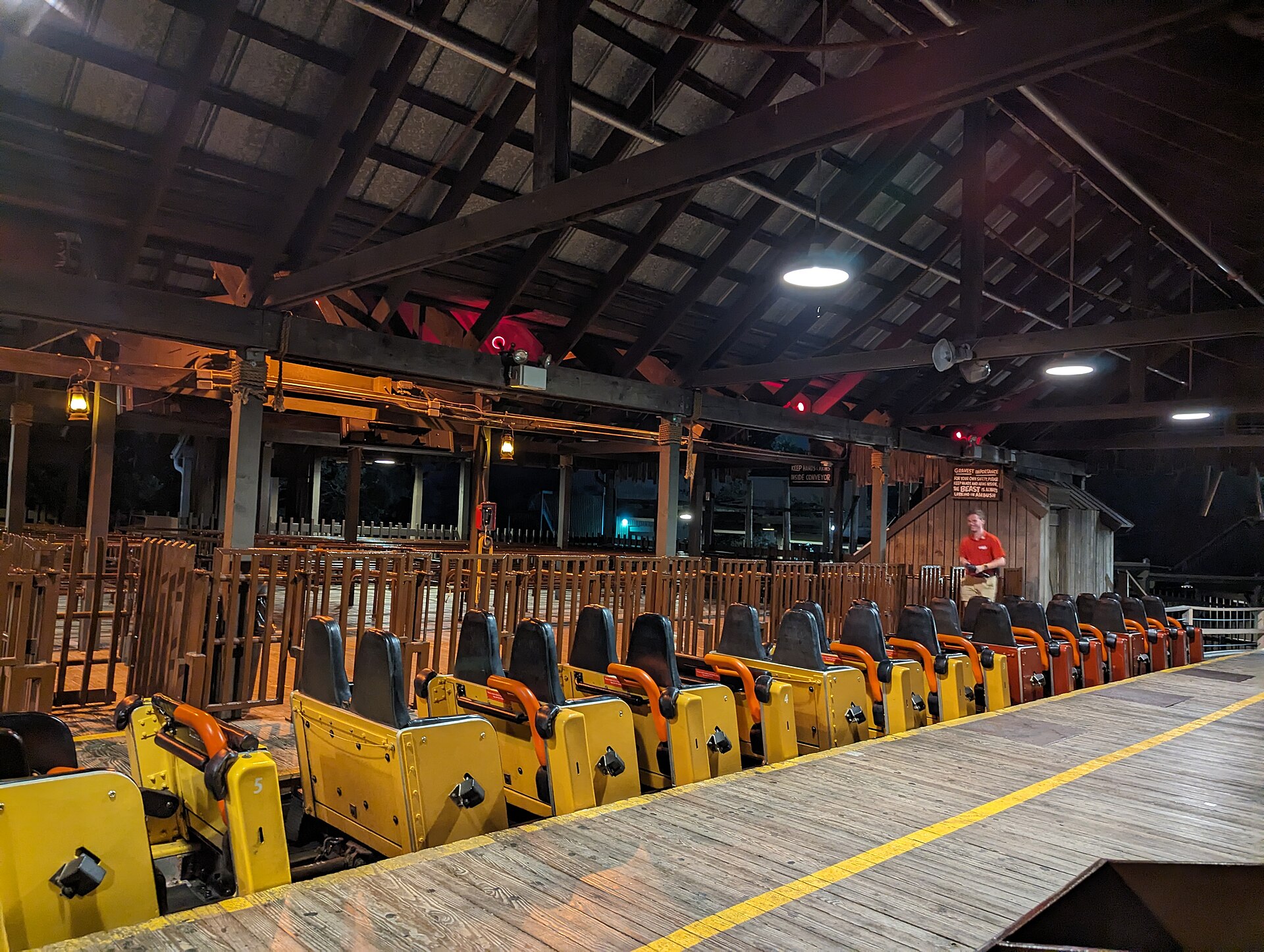 The Beast — Wooden Terrain Coaster, Kings Island