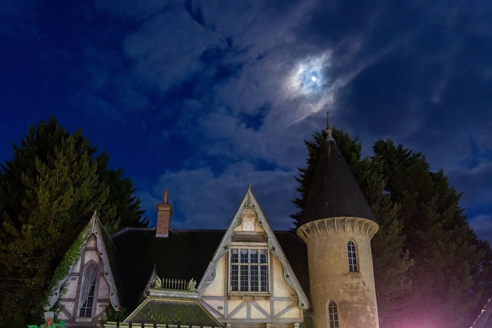 The Curse at Alton Manor — Continuous-loading tracked dark ride with 35 cars, Alton Towers