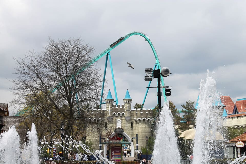 The DareDeviler — Inverted Coaster, Canada's Wonderland
