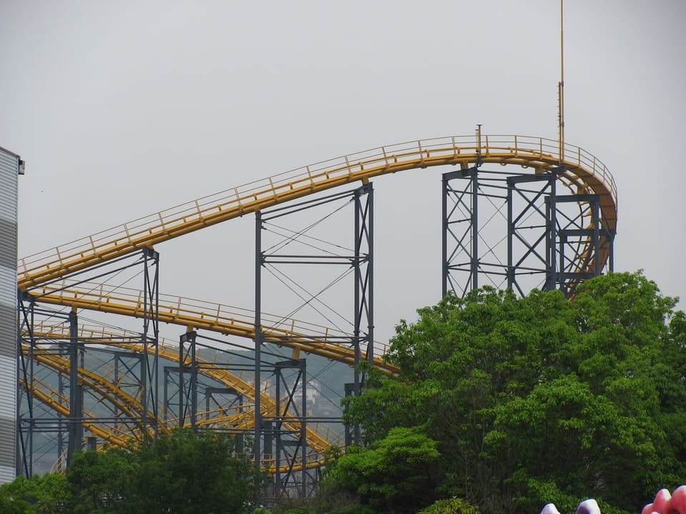 Titan — Hypercoaster, Space World
