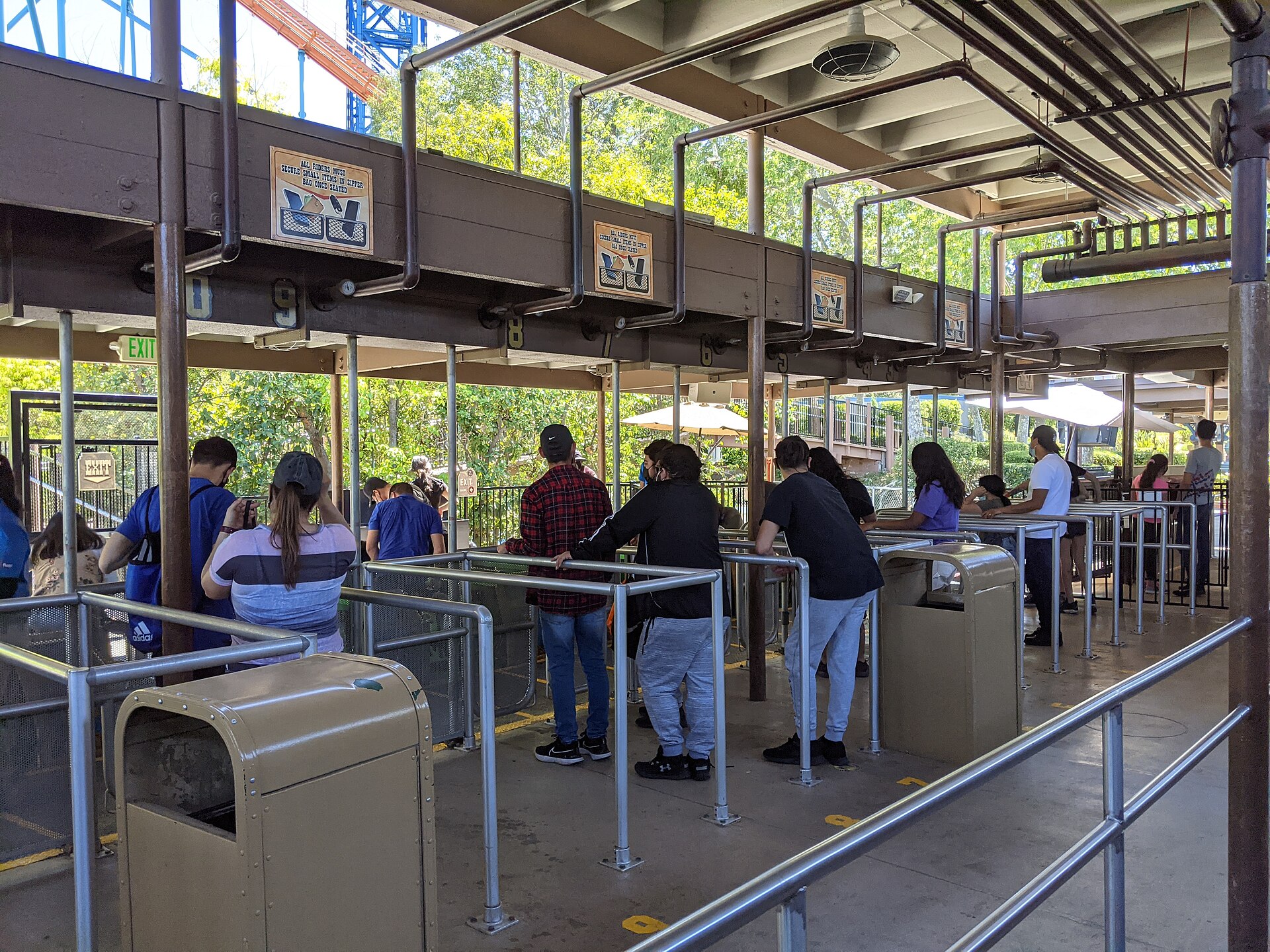 Twisted Colossus — IBox Track (Colossus conversion), Six Flags Magic Mountain