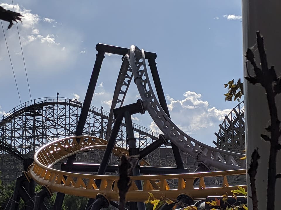 West Coast Racers — Racing Launch Coaster, Six Flags Magic Mountain