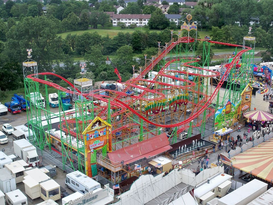 Wilde Maus XXL — Extended portable wild mouse (world's largest transportable wild mouse), Travelling (Max Eberhard) — German fairs / Hyde Park Winter Wonderland
